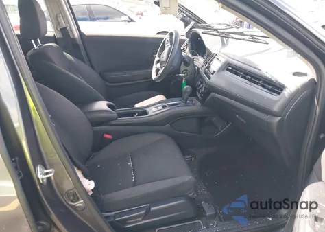 2019 Honda Hr-V Lx z USA, uszkodzony, nr VIN 3CZRU5H34KG704945